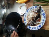 家常菜葱油鱼做法图解6)