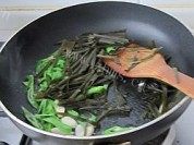 炒饺子皮做法图解5)