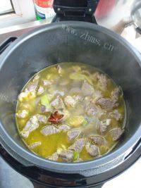 家常菜土豆烧牛肉做法图解11)