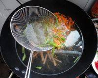[懒人美食]凉拌金针菇做法图解6)