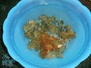 家常菜海木耳炖肉做法图解1)