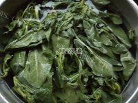 十分诱人的凉拌菠菜做法图解2)