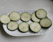 煎茄饼做法图解1)