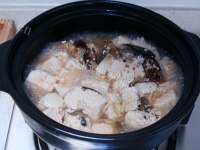 美味的咸鱼冻豆腐煲做法图解6)