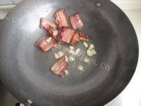喜欢吃腊肉豆角粉丝煲做法图解4)