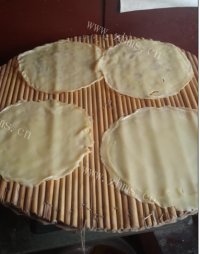 自制芒果千层蛋糕做法图解7)