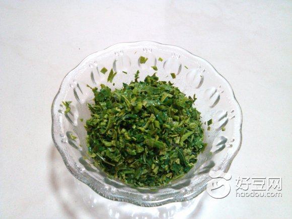 简单的凉拌香椿
