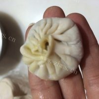 垂涎欲滴的小笼包做法图解9)