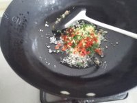 美味的蒜香南瓜做法图解6)