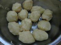 家庭版瓜子酥做法图解9)