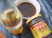 美味的脆皮冰梅鸭腿