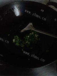 家常菜秋葵炒蛋做法图解7)
