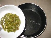 美味的红薯绿豆汤做法图解4)