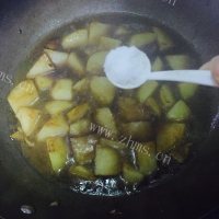 香飘十里的红烧土豆做法图解10)