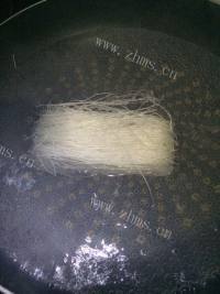 简单的凉拌菠菜粉丝做法图解4)