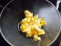 自制奶香吐司布丁挞做法图解1)