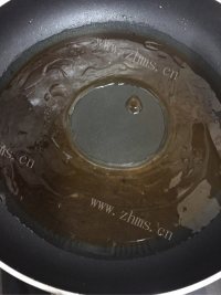 自制花生芝麻糖做法图解4)
