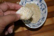 自己做的芝麻糯米饼做法图解4)