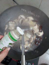 家庭版香菇豆腐汤做法图解8)