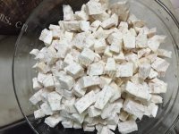 美味的广式腊味芋头糕做法图解1)