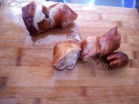 腊猪脚炖土豆的做法图解三