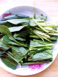 美味的菠菜鸡蛋汤做法图解1)