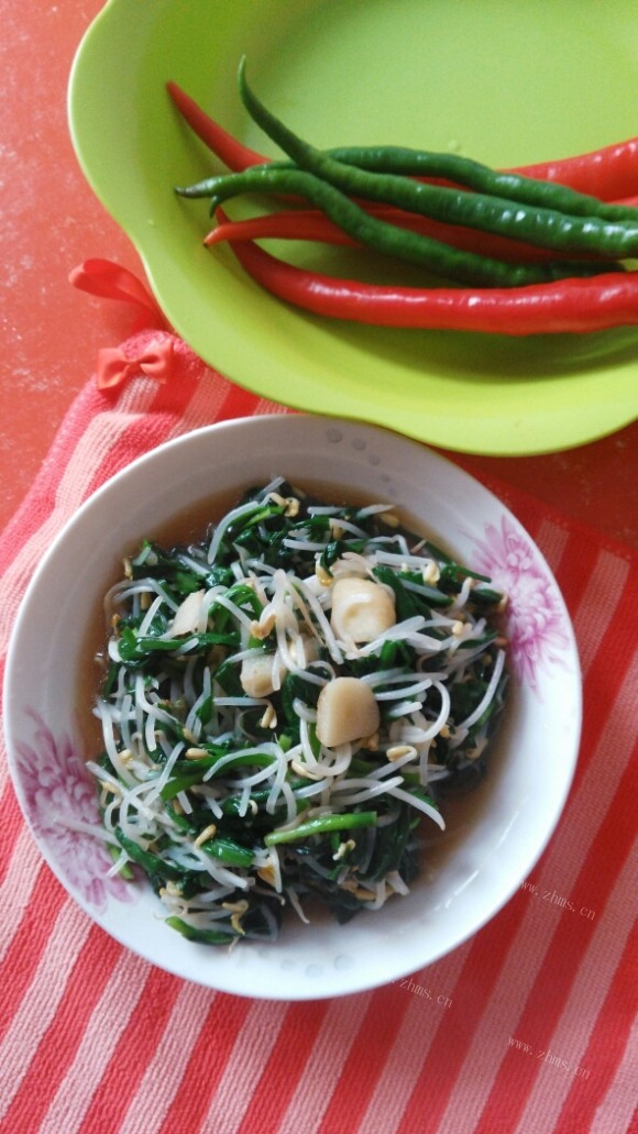 特色美食韭菜炒绿豆芽