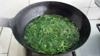 菠菜鸡蛋汤做法图解6)