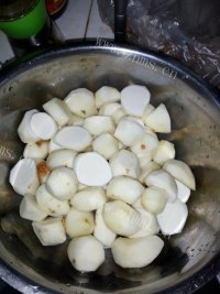 美味的芋儿烧鸡做法图解10)