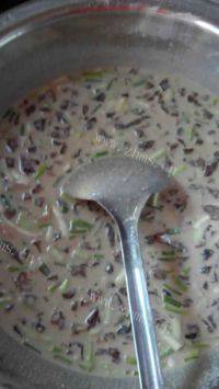 美味的红薯粉蒸肉做法图解3)