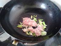 口感丰厚的肉末烧豆腐做法图解6)