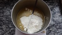 自制芝麻酥饼做法图解3)