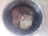 家常菜腊肉炒花菜做法图解3)