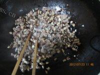 四溢的香菇肉酱做法图解4)