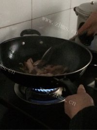 家常菜红烧鸡尖做法图解3)