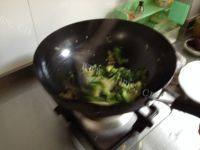 蒜蓉西兰花做法图解4)