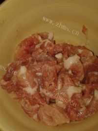 美味的粉丝肉片汤做法图解2)