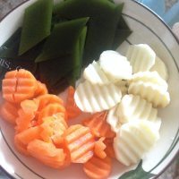 珍馐美味的土豆烧海带做法图解1)