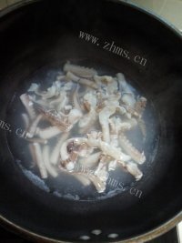 好吃的孜然辣炒鱿鱼须做法图解4)
