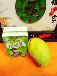 #DIY美食#芒果奶昔做法图解1)
