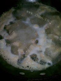 家常红烧肉豆腐扣做法图解7)