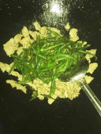 家常菜尖椒肉片
