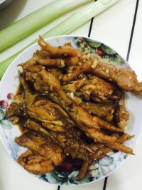 美味的红烧鸡爪
