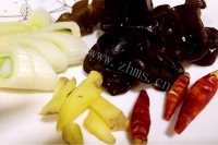 蚬子豆腐汤做法图解2)
