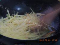 「DIY美食」酸辣土豆丝做法图解3)