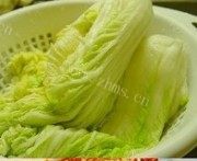 营养丰富的自制辣白菜做法图解1)