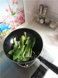 口感不错的青菜牛肉面做法图解3)