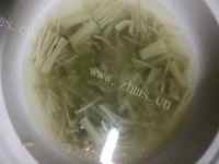 金针菇肉片汤做法图解4)