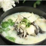 鱼头豆腐汤做法图解4)