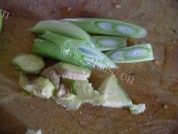 鸡腿炖土豆做法图解3)